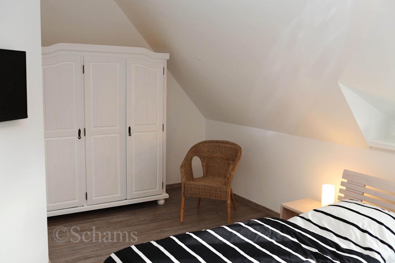 Ostseelagune Zingst, Exklusive Dhh, Strandnah, Sauna, Kamin, 3 Sz, 2 Baeder, Glasfaser, Haustierfrei, Garten Mit Suedterrasse, E-Ladesaeule, 2 Stellplaetze, Strandkorb, Fahrradschuppen, Waschmaschine, Trockner, Nichtraucher Exterior foto