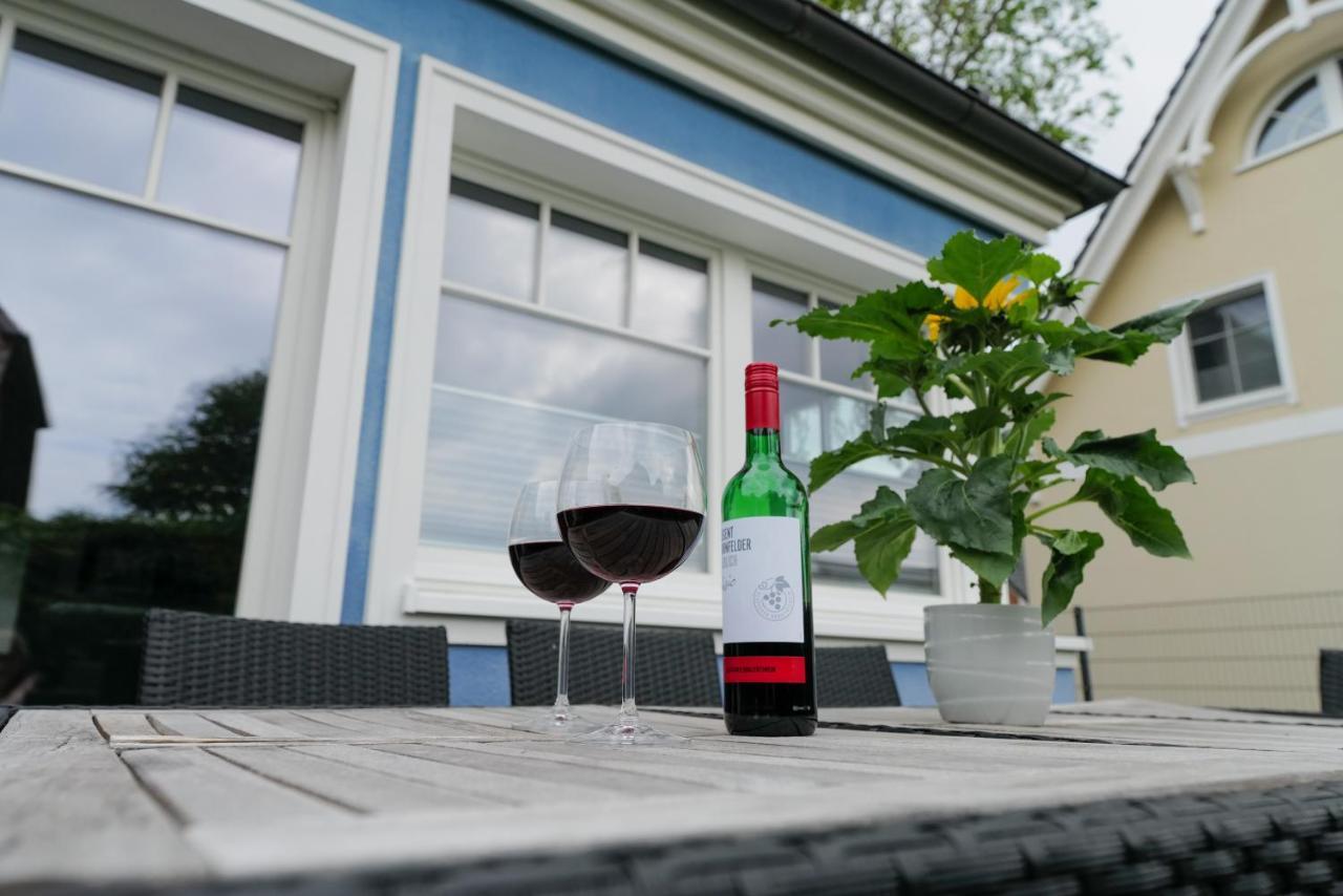 Ostseelagune Zingst, Exklusive Dhh, Strandnah, Sauna, Kamin, 3 Sz, 2 Baeder, Glasfaser, Haustierfrei, Garten Mit Suedterrasse, E-Ladesaeule, 2 Stellplaetze, Strandkorb, Fahrradschuppen, Waschmaschine, Trockner, Nichtraucher Exterior foto